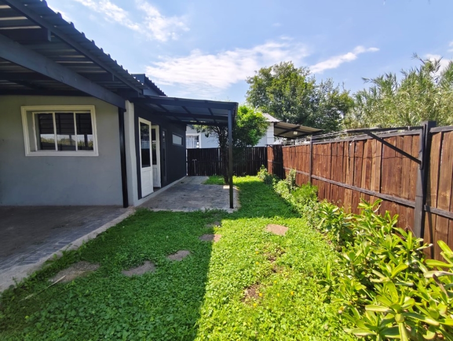 1 Bedroom Property for Sale in Hartbeesfontein North West